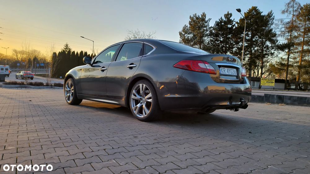 Infiniti M M37 S - 2