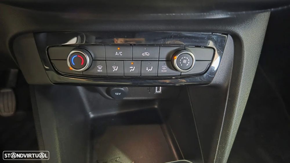 Opel Corsa 1.2 Direct Injection Turbo S&S GS - 29