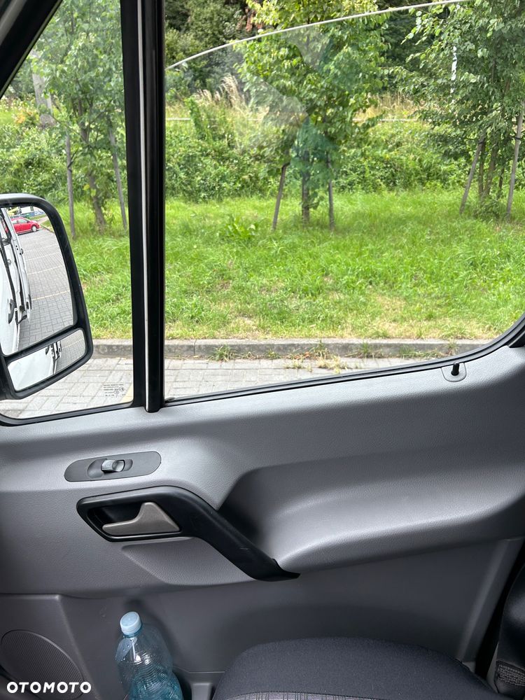 Volkswagen Crafter - 26