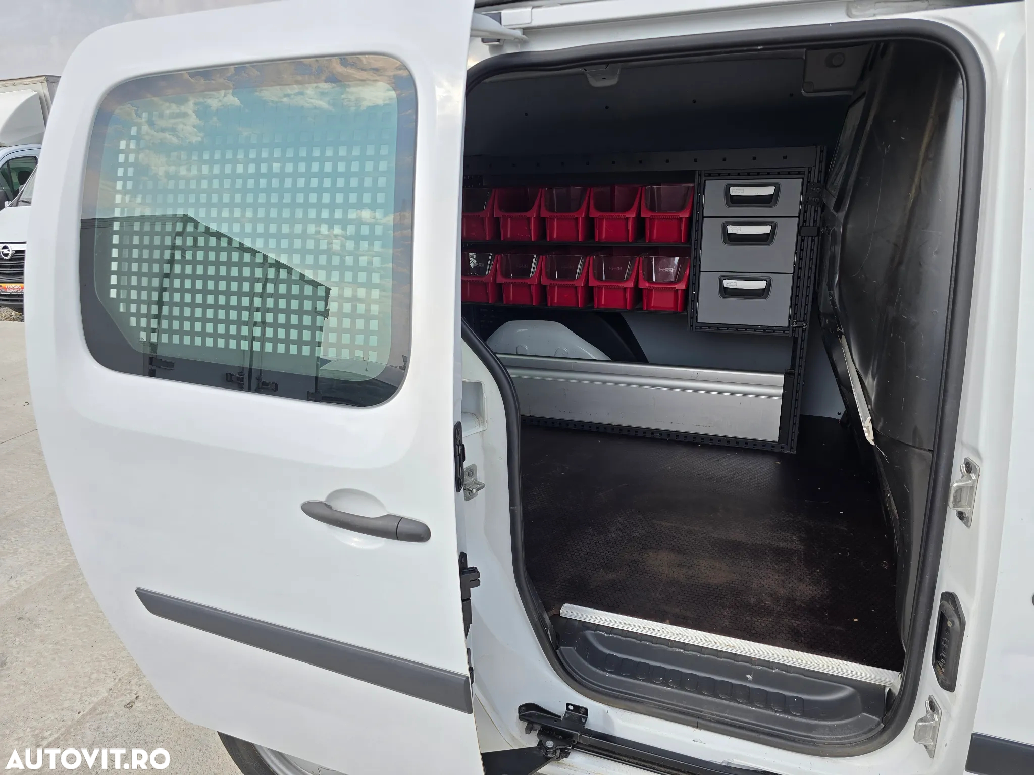 Renault KANGOO - 10