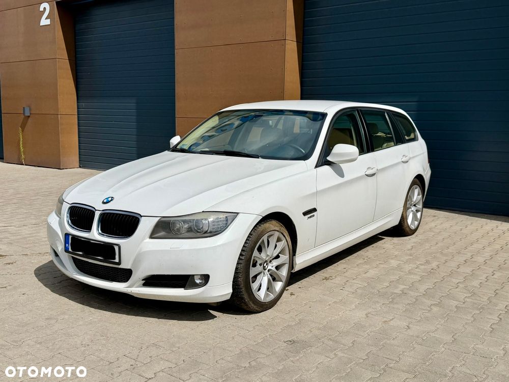 BMW Seria 3 320d xDrive - 2