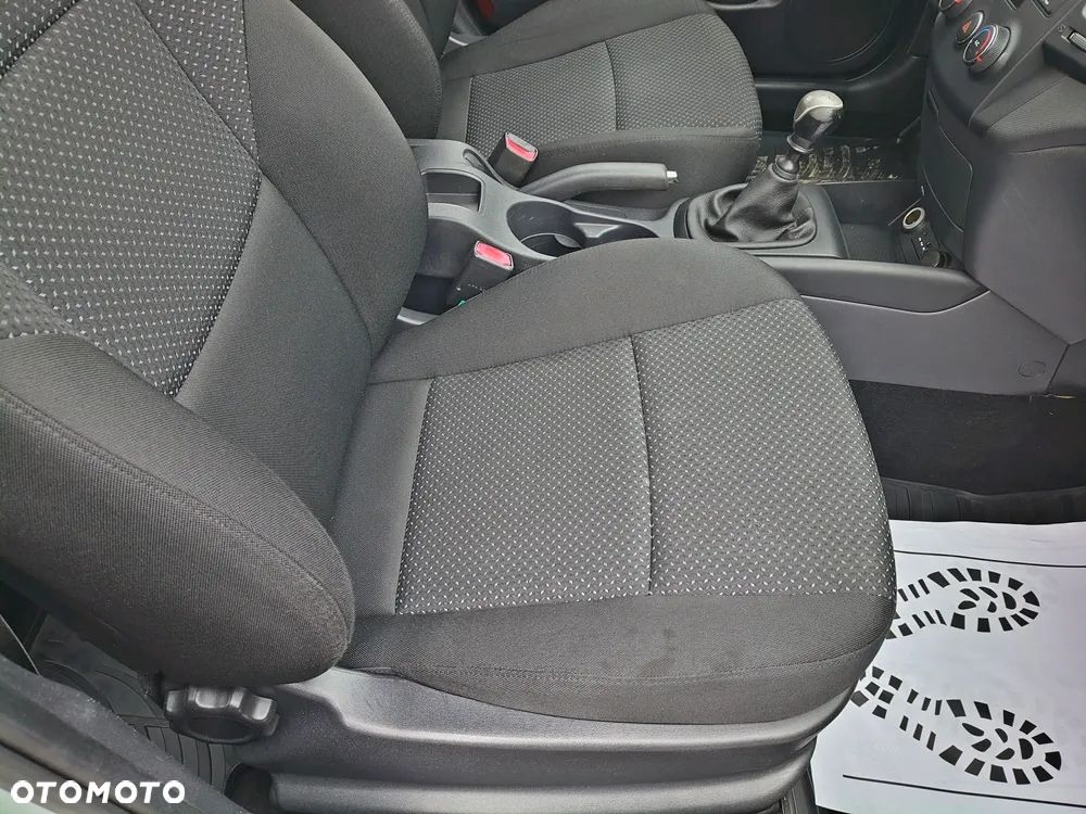 Hyundai i30 1.6 blue Classic - 8