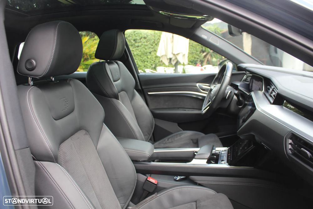 Audi e-tron 55 quattro S line - 33