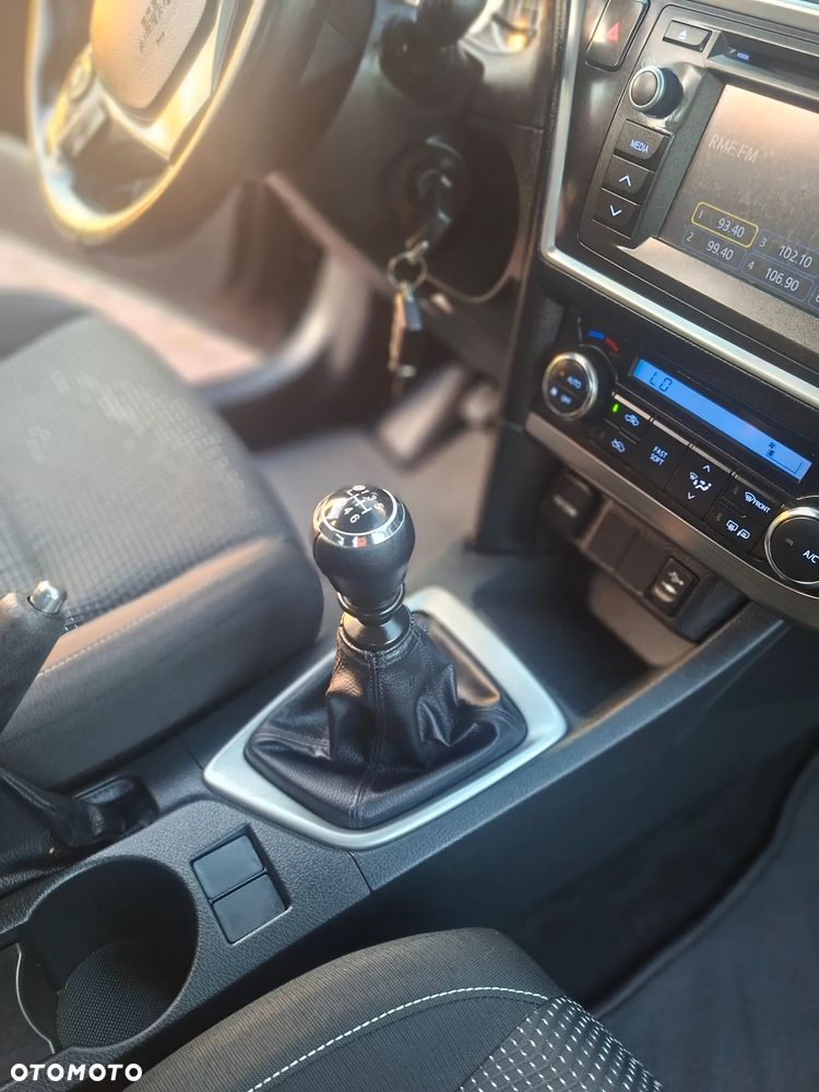Toyota Auris 1.6 Edition - 16