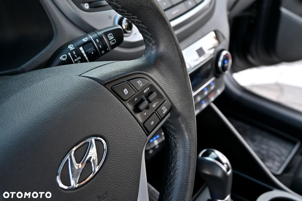 Hyundai Tucson 2.0 CRDI Premium 4WD - 32