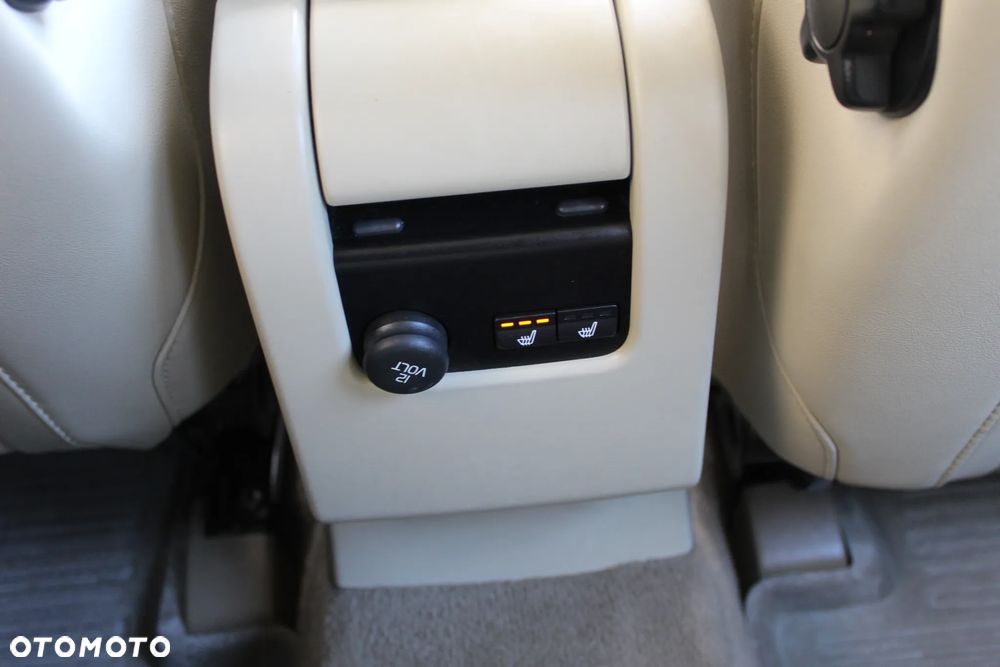 Volvo XC 60 D4 AWD R-Design Summum - 29