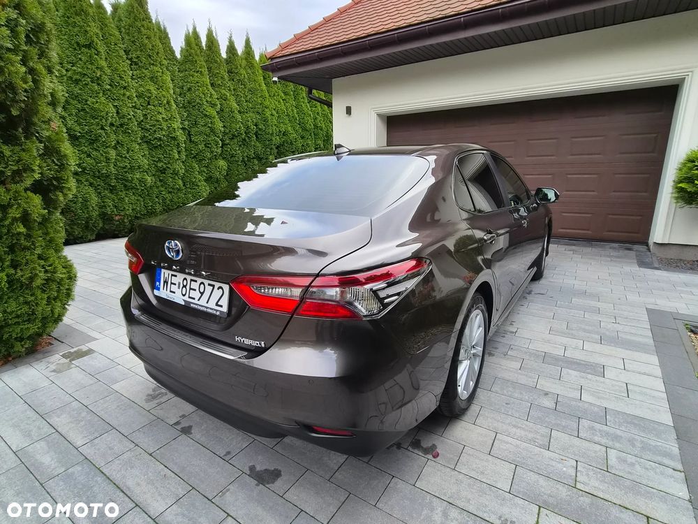 Toyota Camry - 27