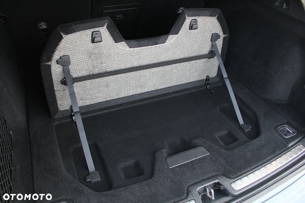 Volvo V60 Cross Country B4 D AWD Geartronic Pro - 21