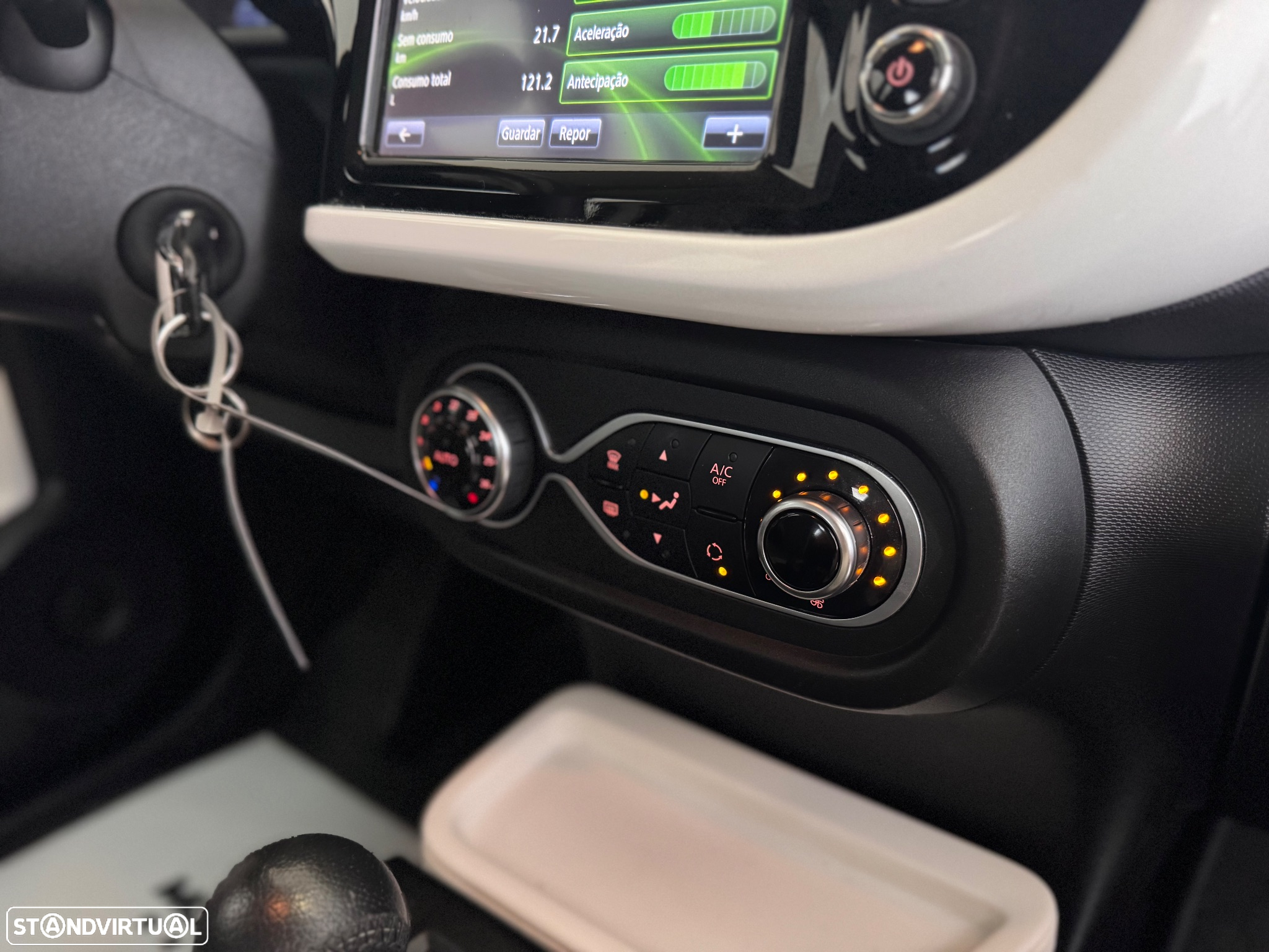 Renault Twingo 1.0 SCe Limited EDC - 18