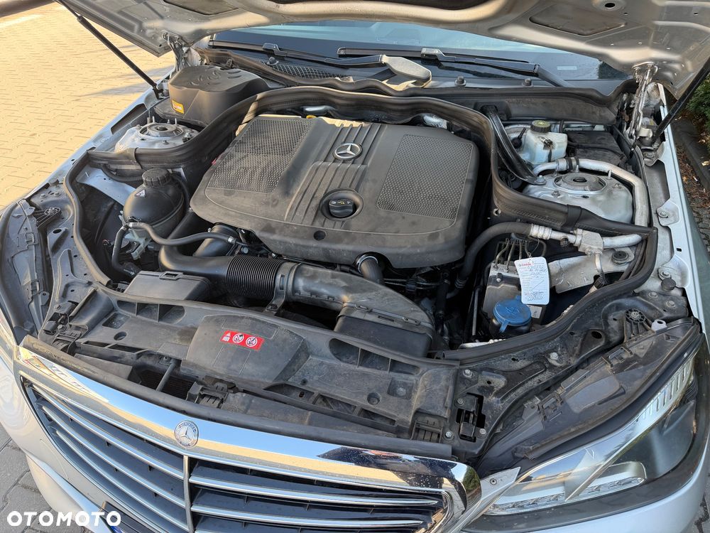 Mercedes-Benz Klasa E 220 CDI 7G-TRONIC - 24