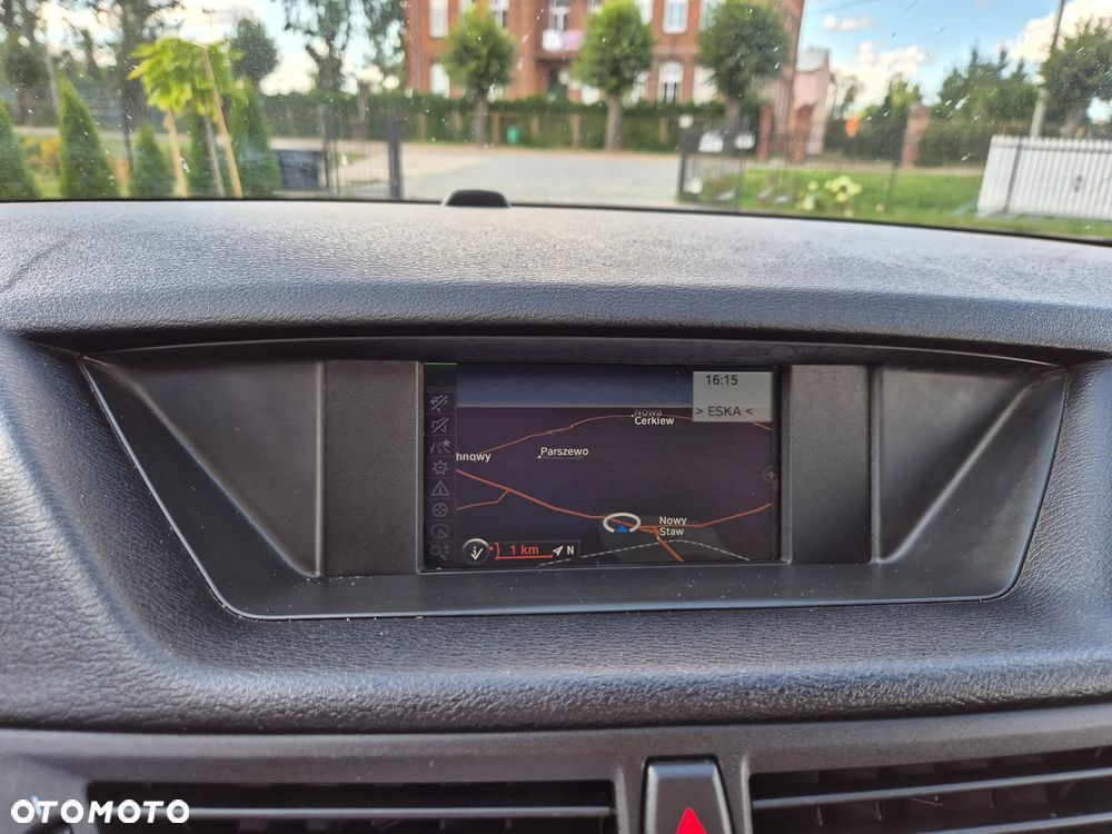 BMW X1 xDrive18d - 8