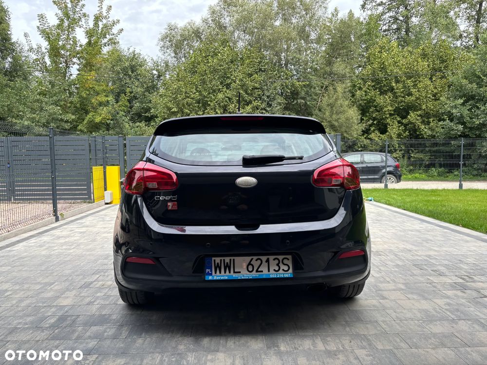 Kia Ceed 1.6 GDI L - 6