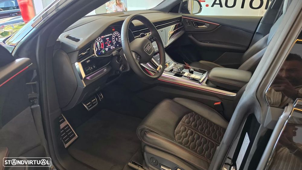 Audi RS Q8 4.0 TFSI quattro Tiptronic - 7
