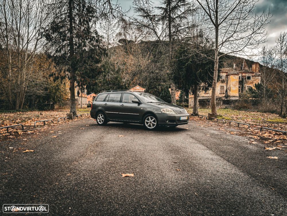 Toyota Corolla SW 1.4 D-4D Sol - 4