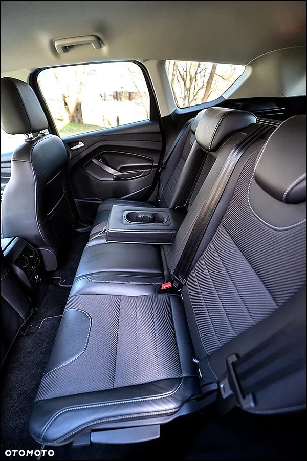 Ford Kuga - 8