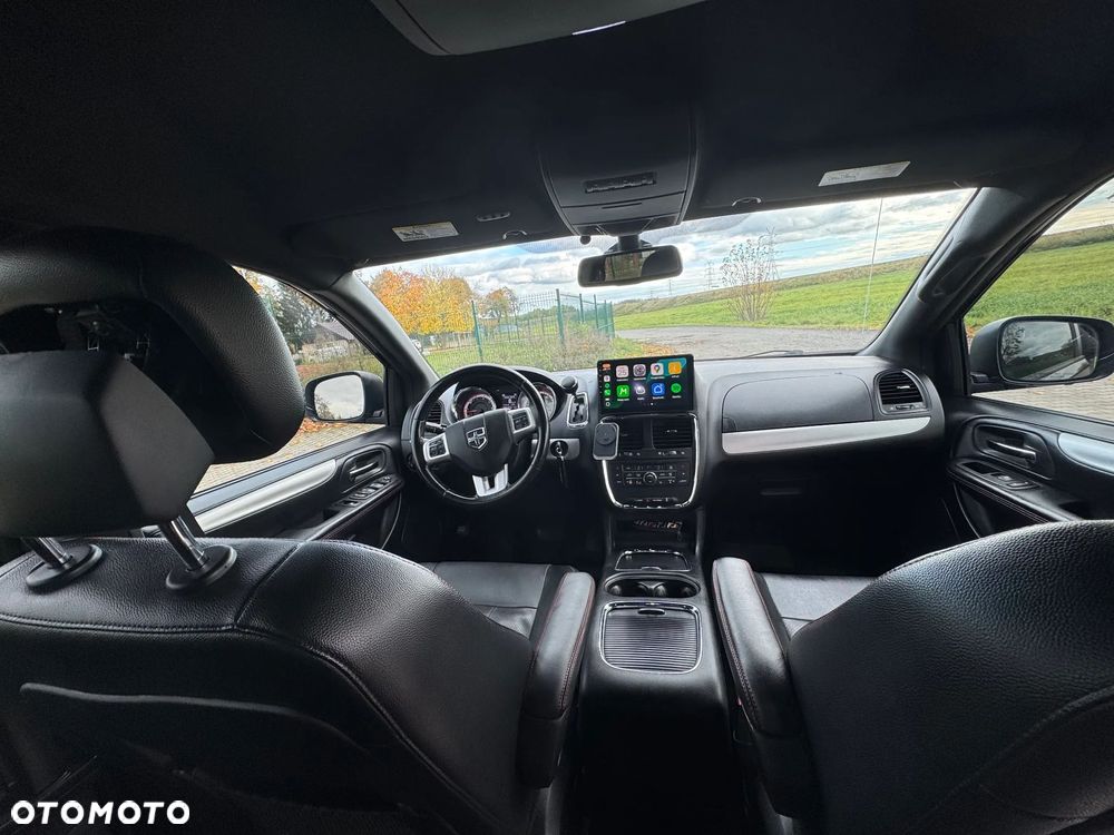 Dodge Grand Caravan - 6