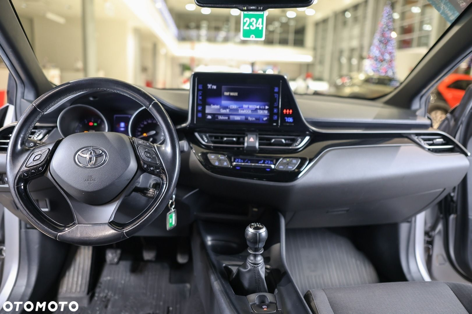 Toyota C-HR - 7