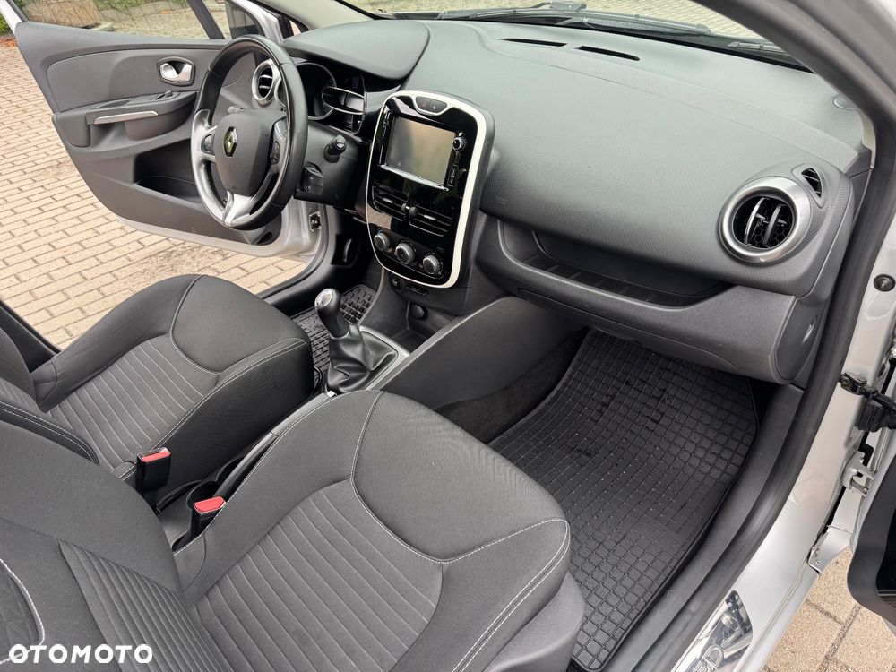 Renault Clio 1.2 16V 75 Limited - 17