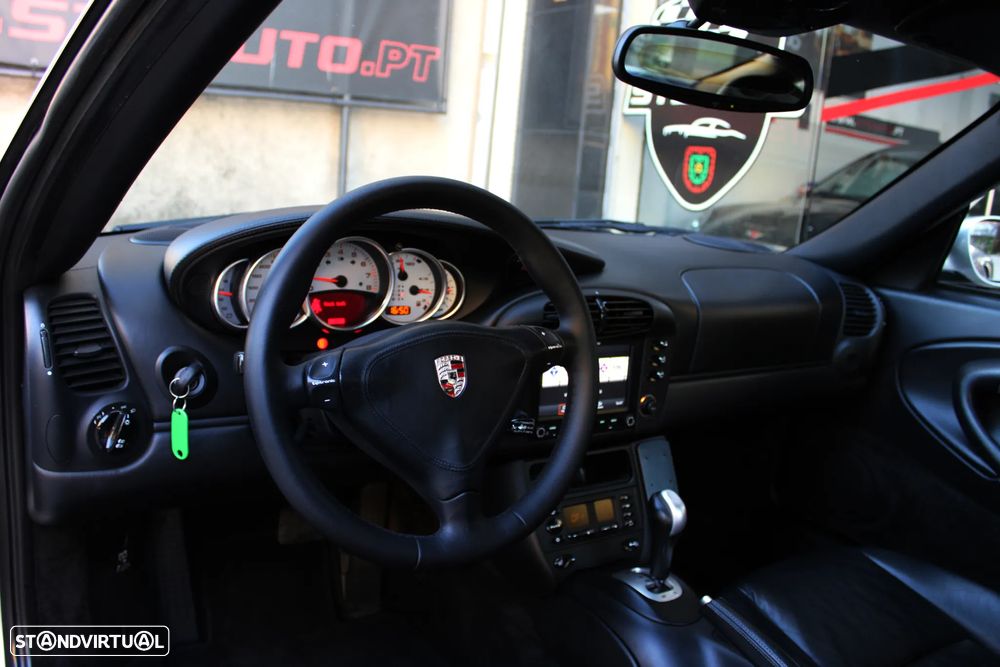 Porsche 911 (996) Turbo - 21