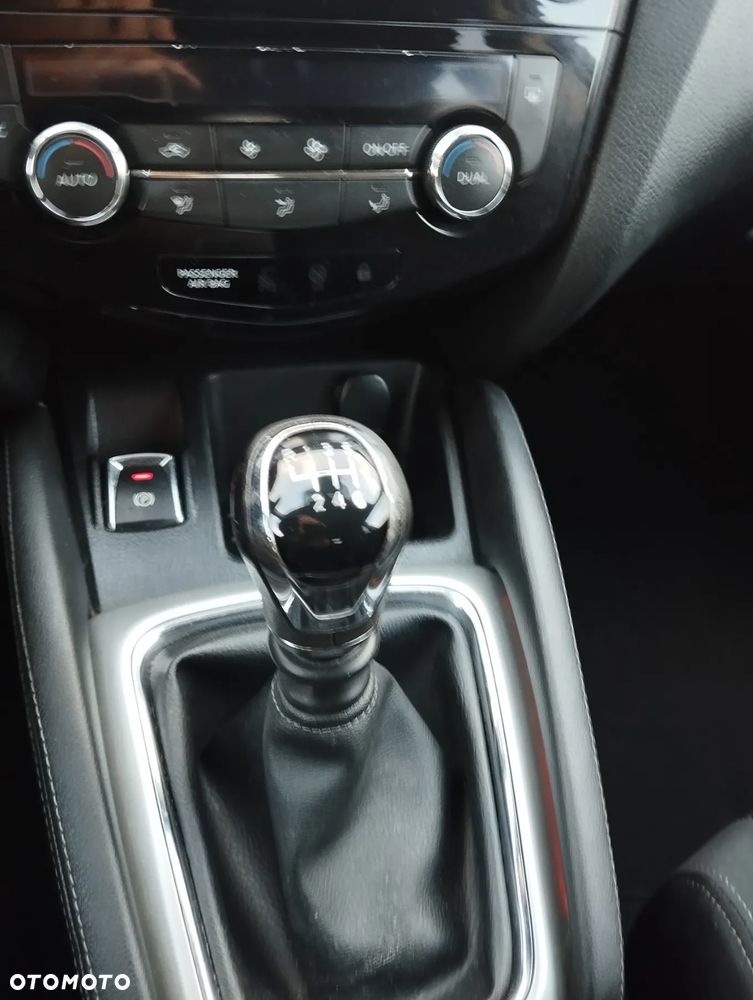 Nissan Qashqai 1.2 DIG-T Tekna - 18