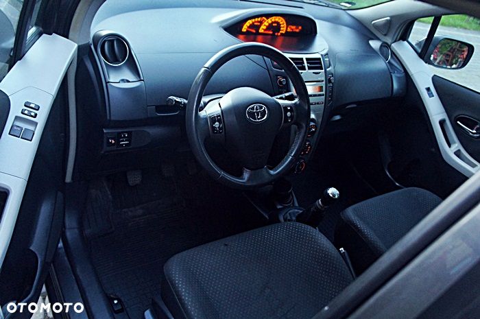 Toyota Yaris 1.0 VVT-i Edition - 4