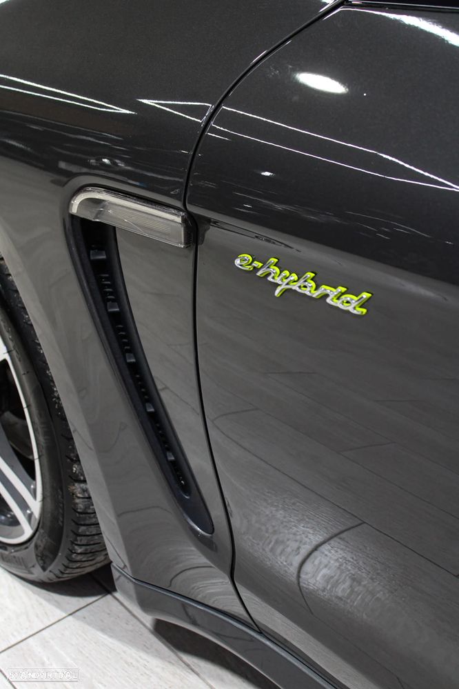 Porsche Panamera S Hybrid - 15