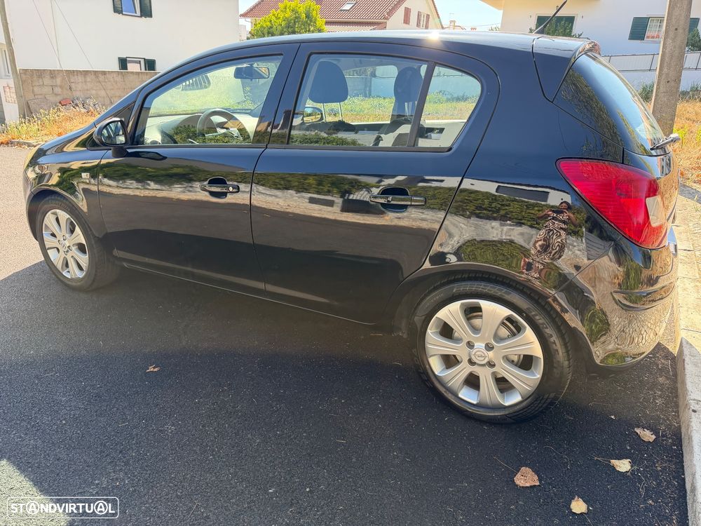 Opel Corsa 1.2 Cosmo - 6