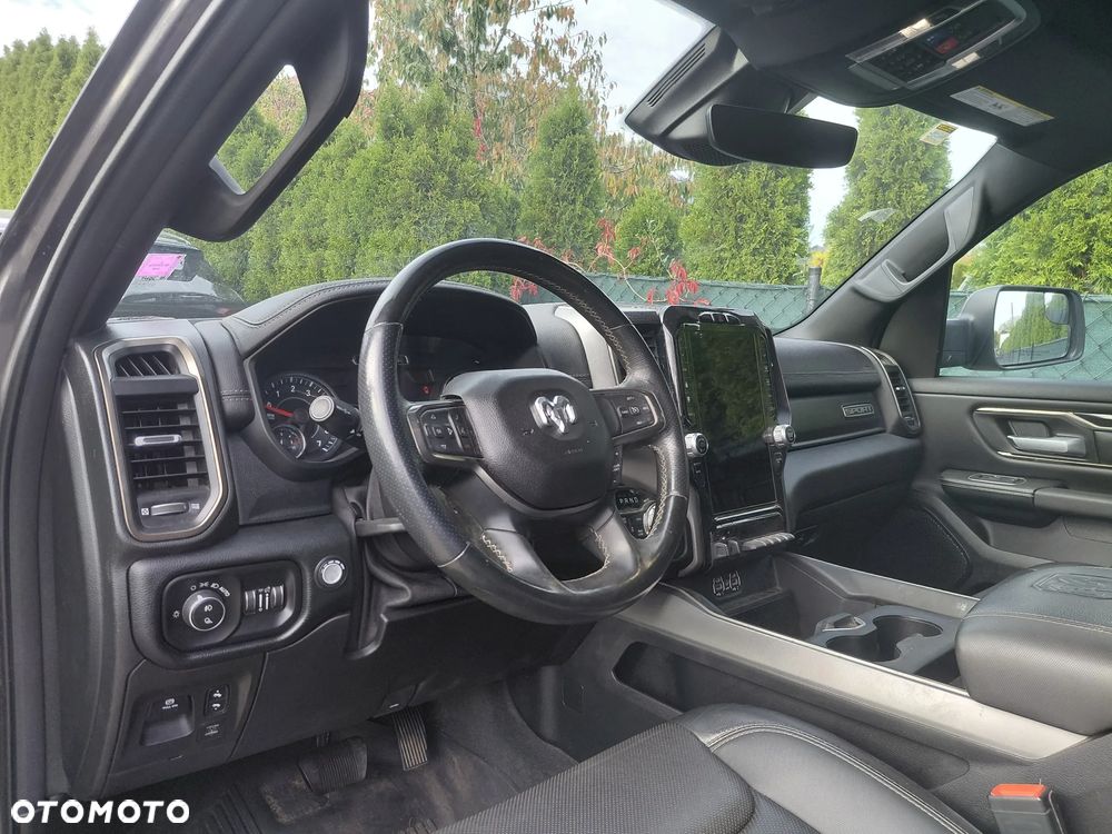 Dodge RAM 5.7 4x4 - 9