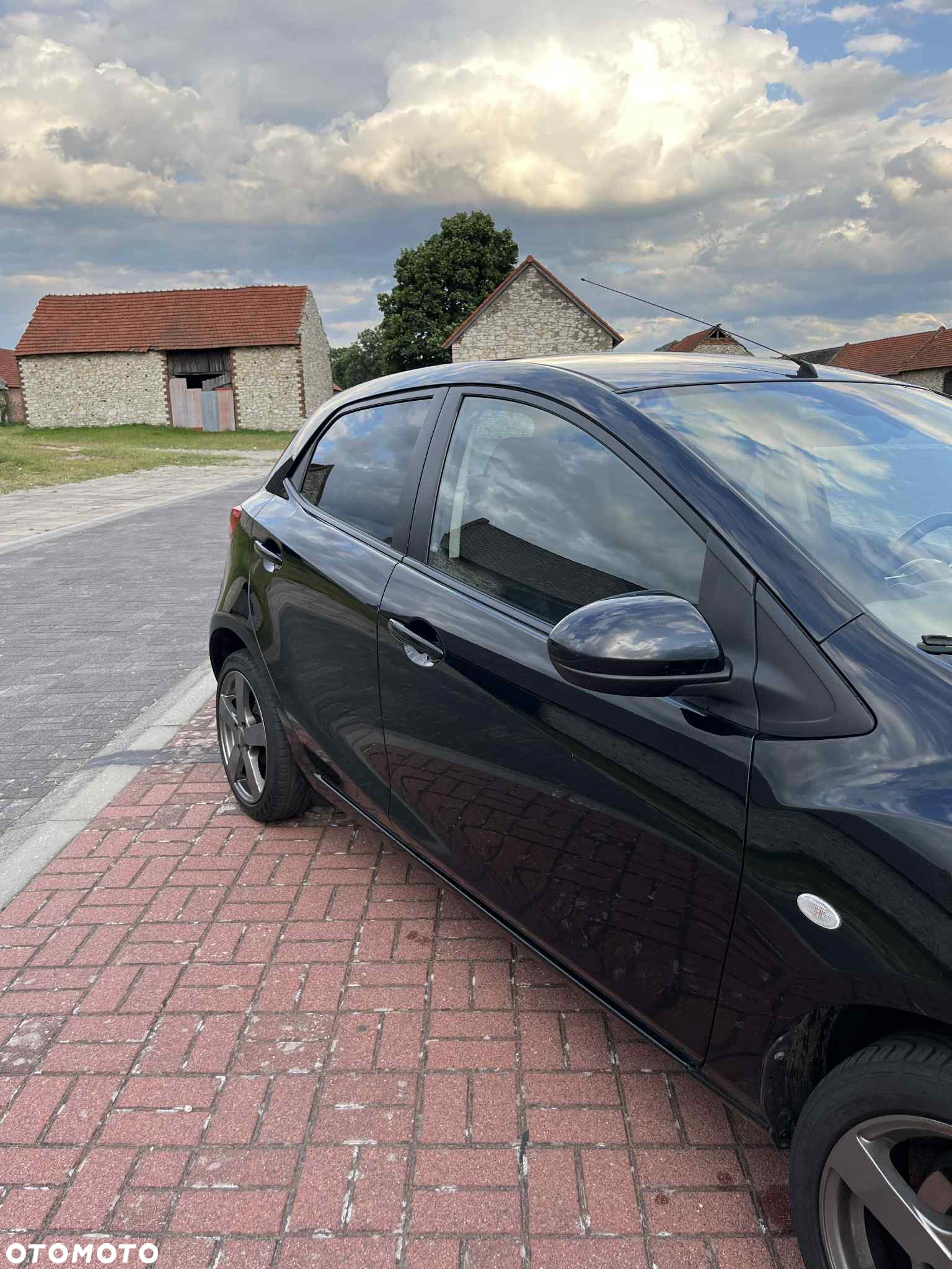 Mazda 2 - 13