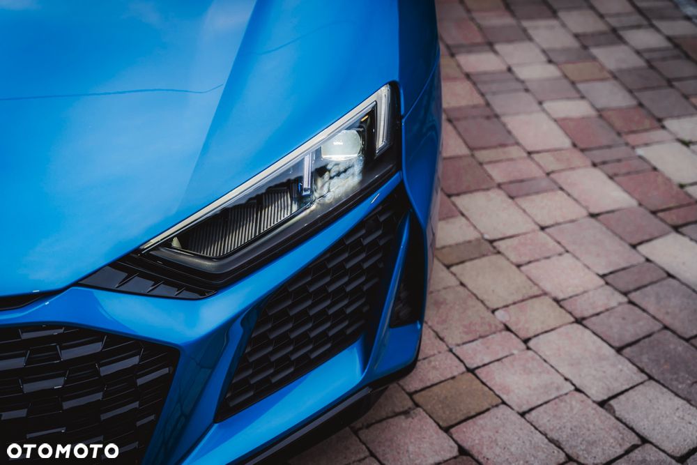 Audi R8 Coupé - 4