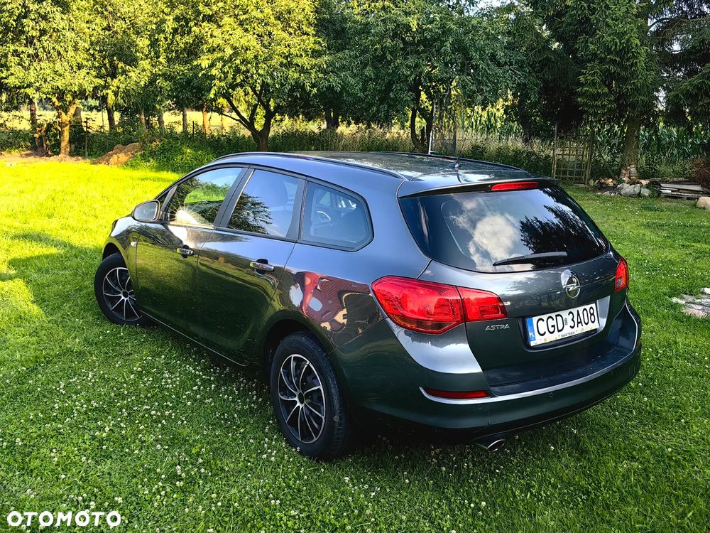 Opel Astra - 4