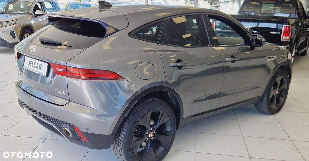 Jaguar E-Pace - 7