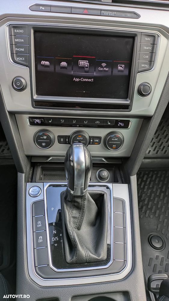 Volkswagen Passat Variant 2.0 TDI DSG Comfortline - 28