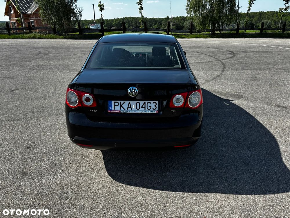 Volkswagen Jetta 1.9 TDI Trendline - 2