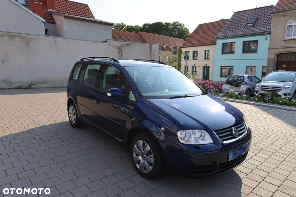 Volkswagen Touran 1.9 TDI Conceptline - 2