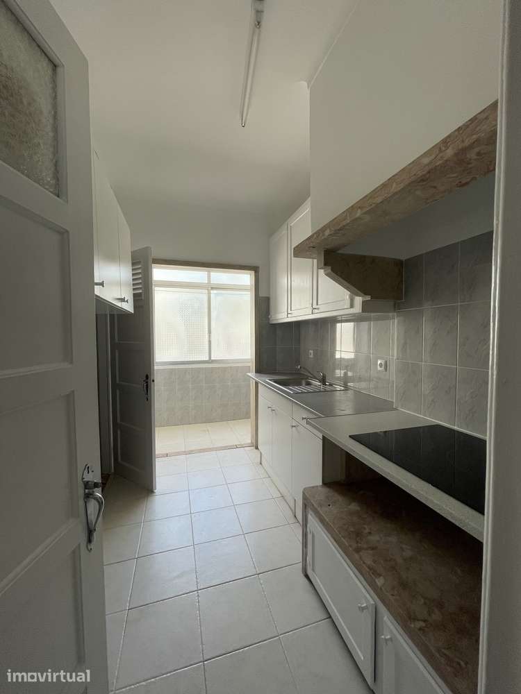 Apartamento T1 remodelado | Alto dos Moinhos - Grande imagem: 5/8