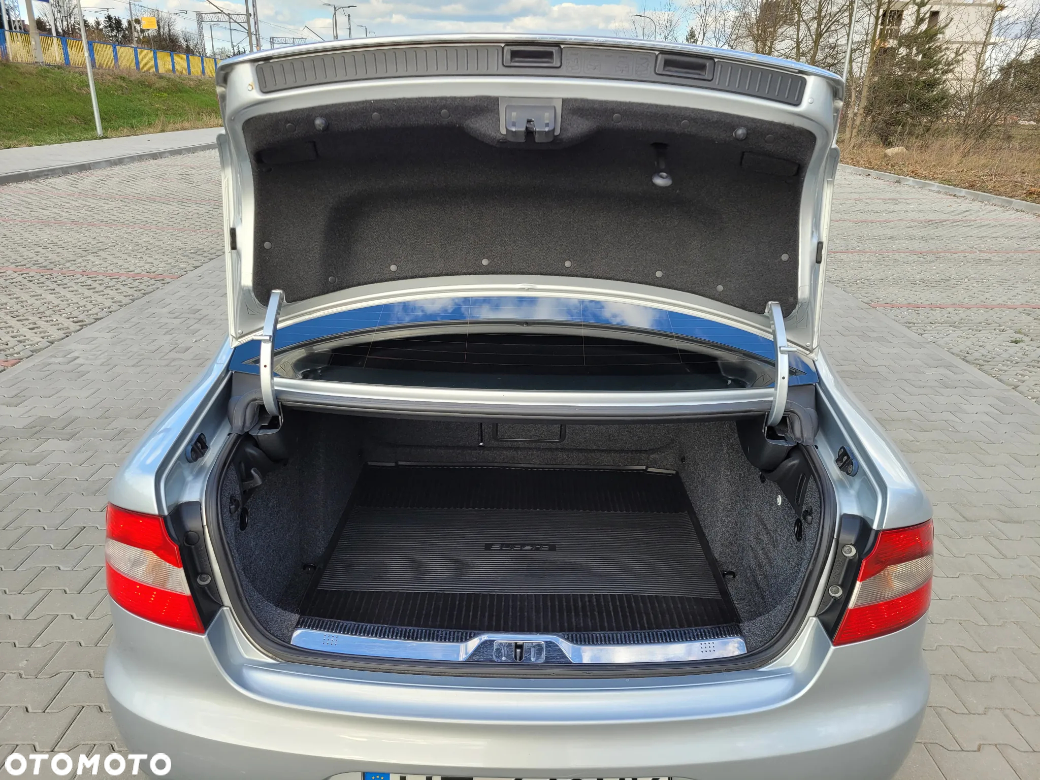 Skoda Superb 2.0 TDI Ambition - 6