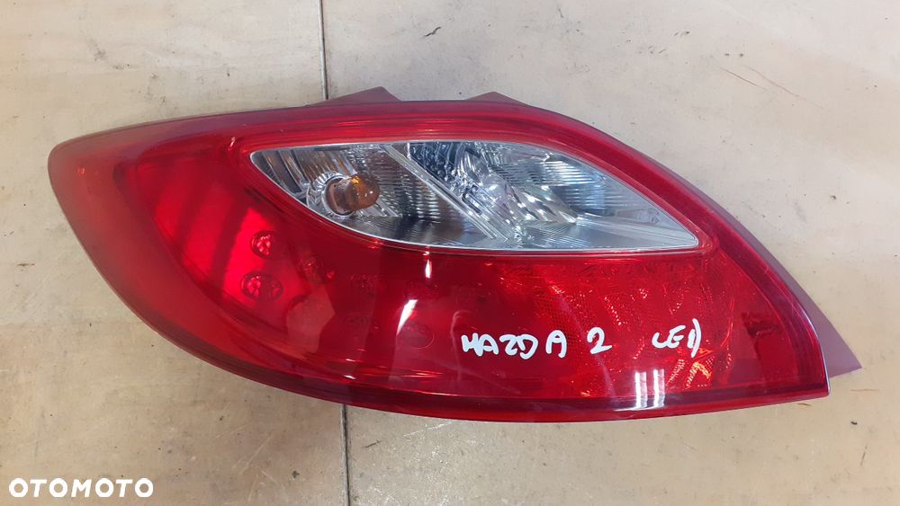 MAZDA 2 DEMIO III 5D lampa tył tylna lewa - 1