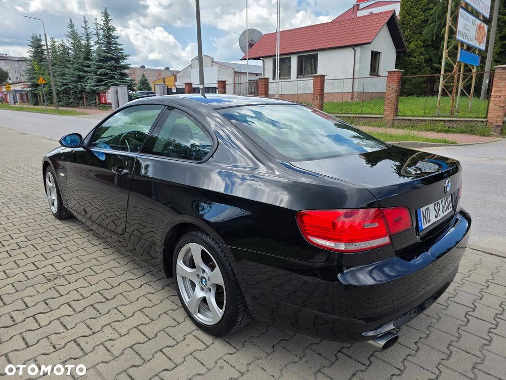 BMW Seria 3 320i Edition Exclusive - 31