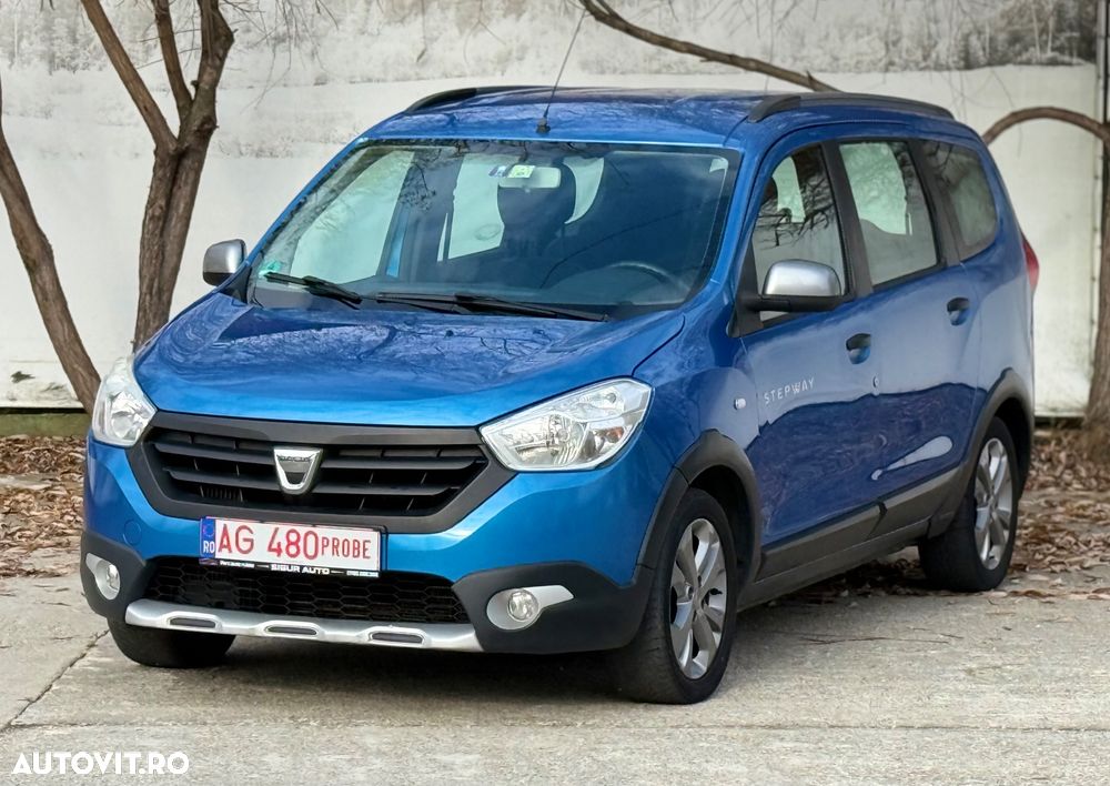 Dacia Lodgy TCe 115 Stepway - 1