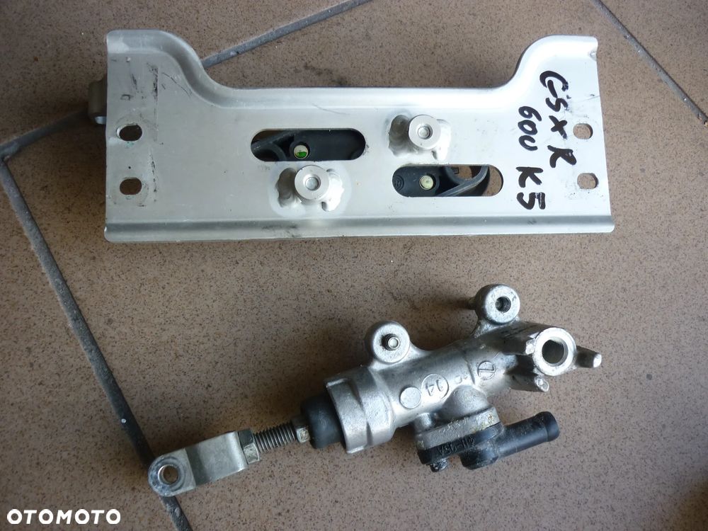 Stelaż lampy Suzuki GSX R 600 K5 - 11