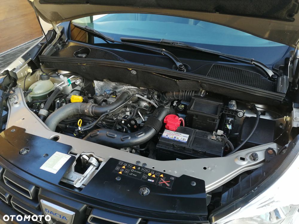 Dacia Dokker TCe 115 N1 Stepway Celebration - 33