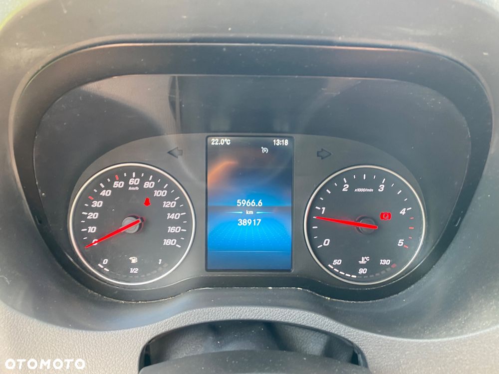 Mercedes-Benz SPRINTER 319 L3H2 - 20
