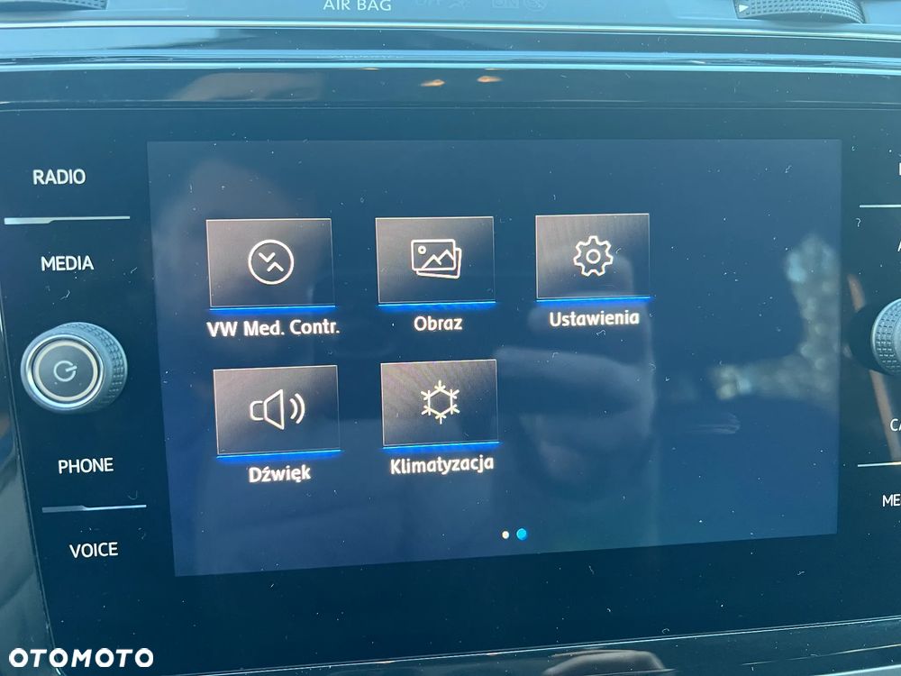 Volkswagen Touran 2.0 TDI SCR (BlueMotion Technology) Comfortline - 21