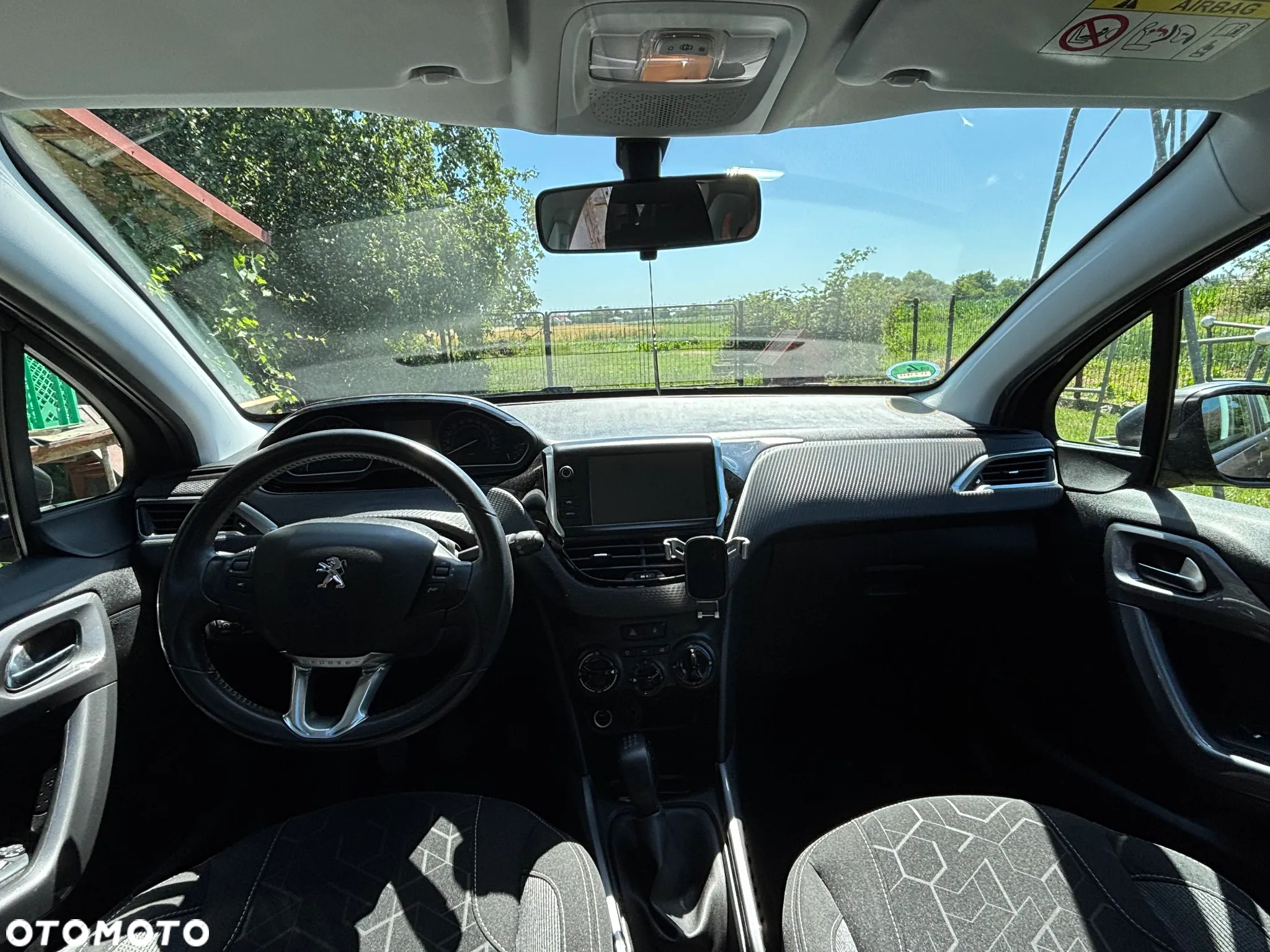 Peugeot 2008 - 4