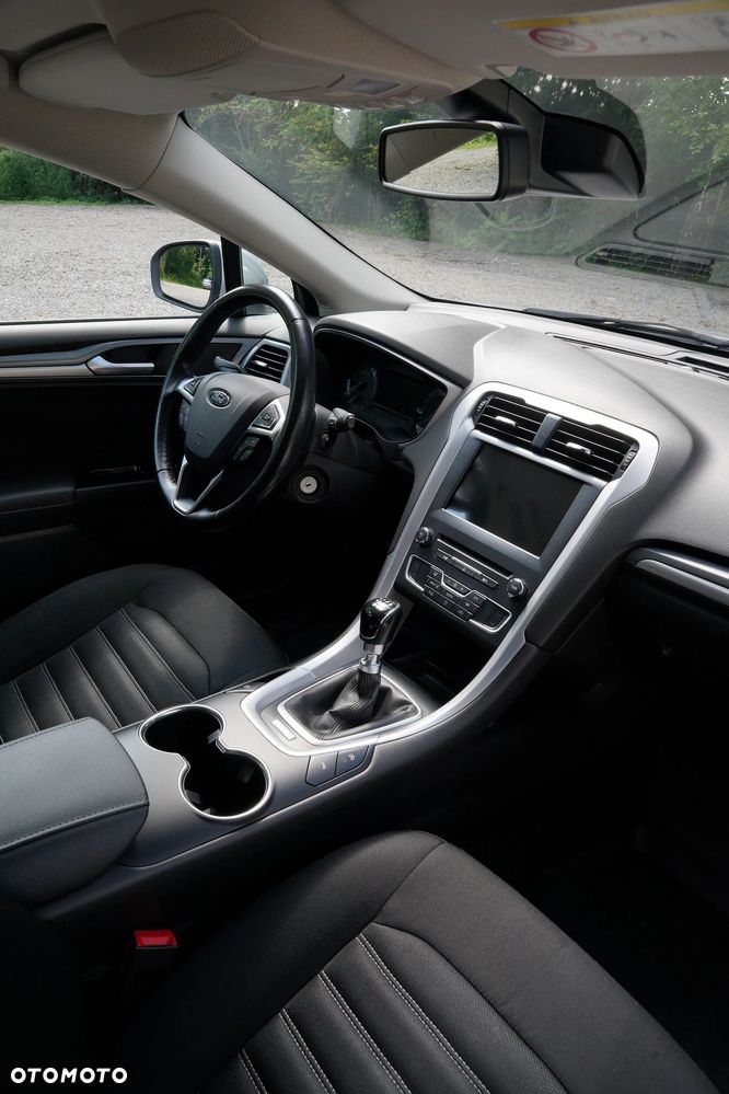 Ford Mondeo - 16