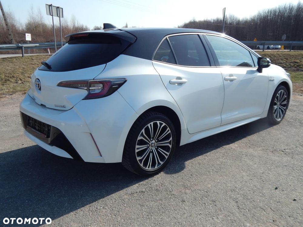 Toyota Corolla 1.8 Hybrid Comfort - 4
