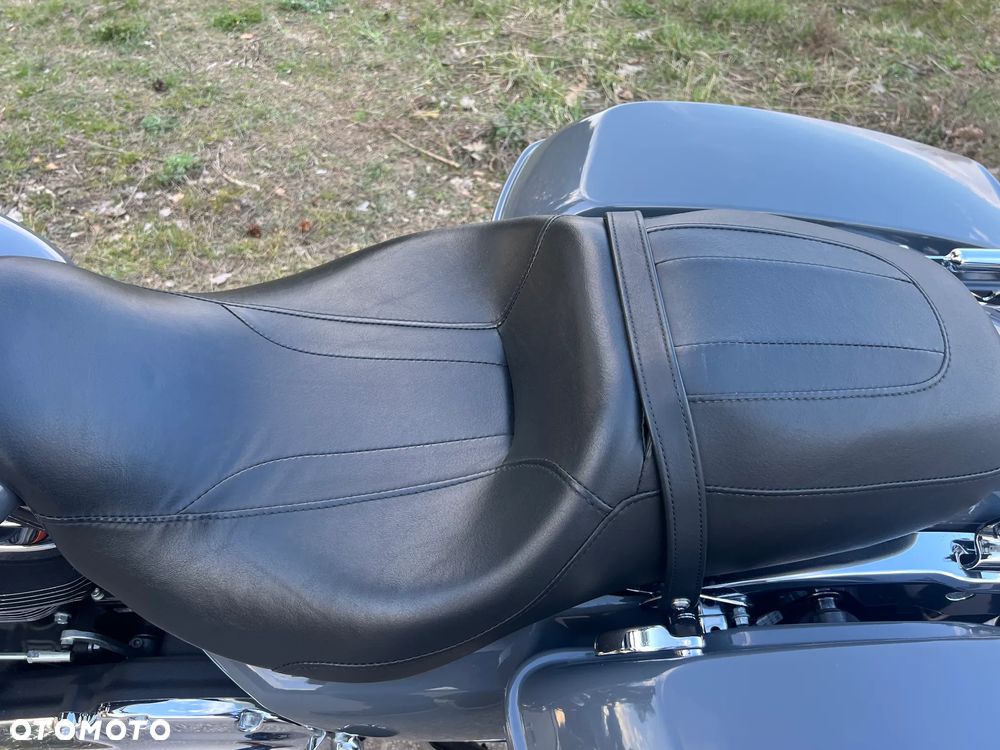 Harley-Davidson Touring Road Glide - 15