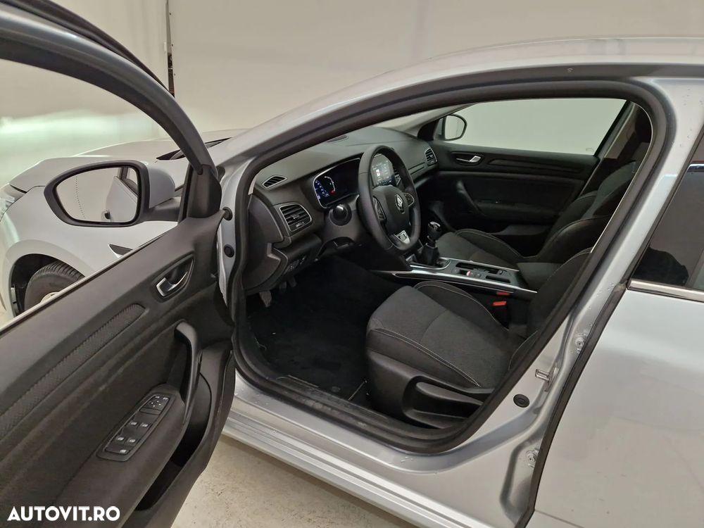 Renault Megane - 6