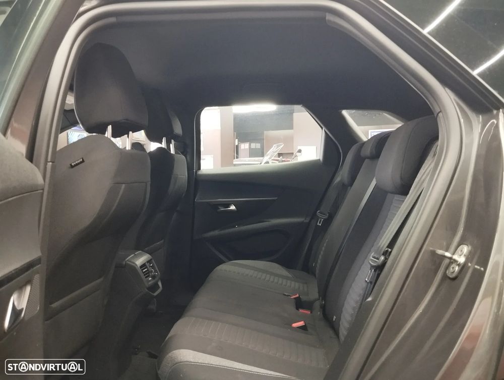 Peugeot 3008 1.5 BlueHDi Active Pack EAT8 - 14